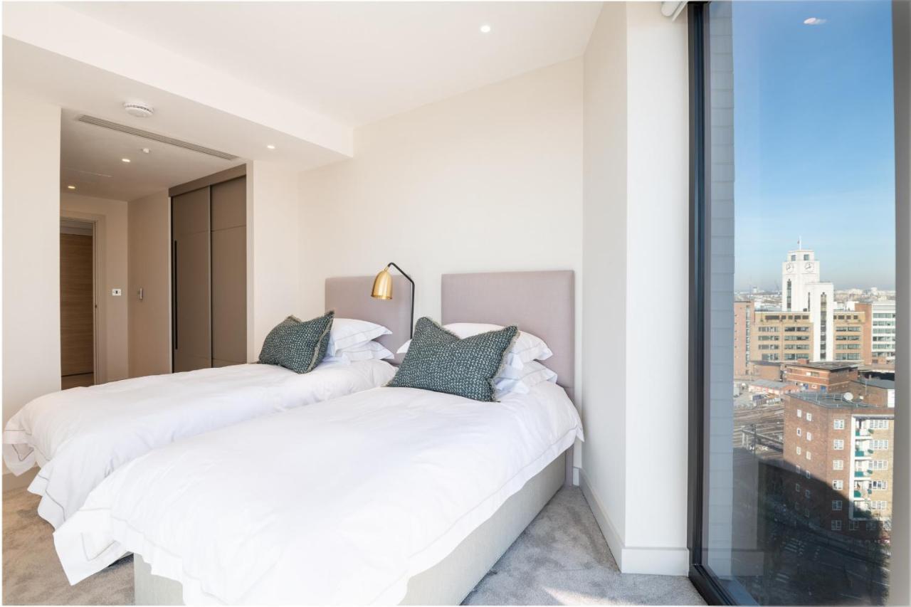 Elegant Victoria Home Close To Sloane Square By Underthedoormat London Exteriör bild