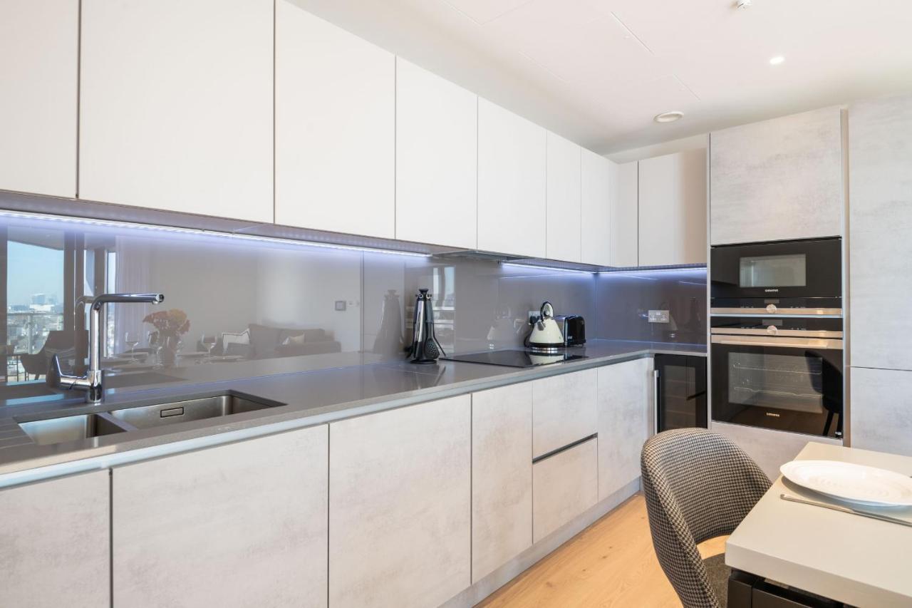 Elegant Victoria Home Close To Sloane Square By Underthedoormat London Exteriör bild